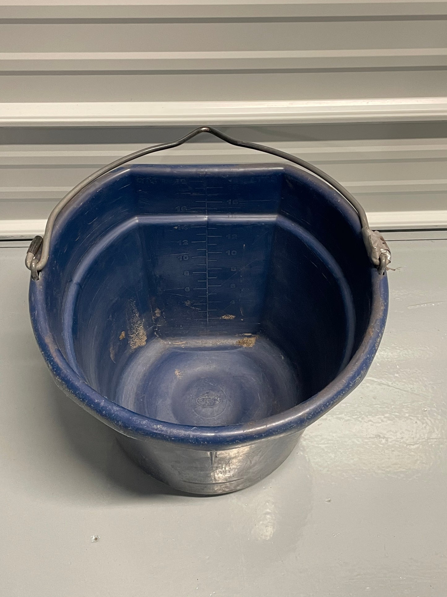 Chaudière 20L bleue