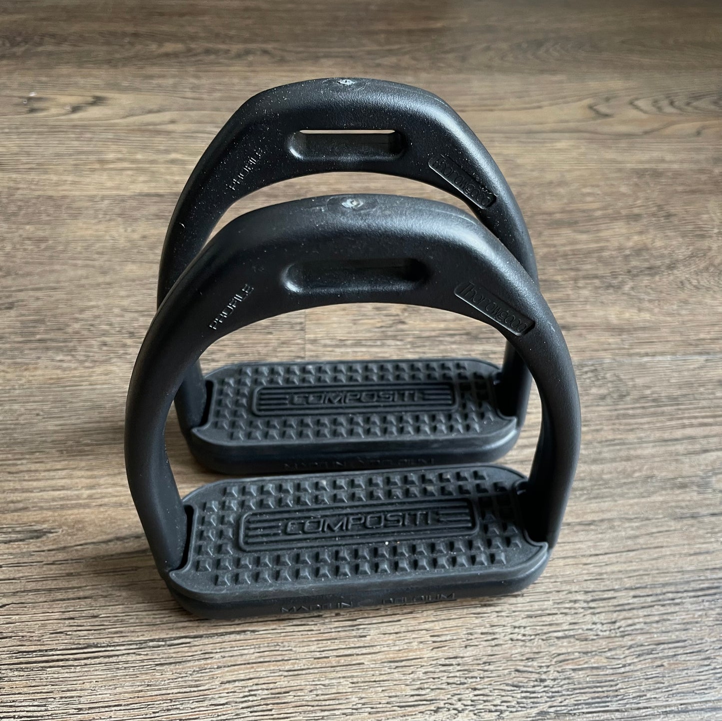 Étriers Compositi Profile 🇧🇪 (noir) 4.75"