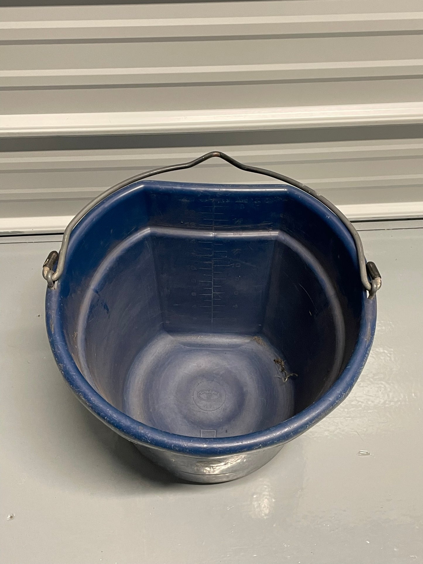 Chaudière 20L bleue