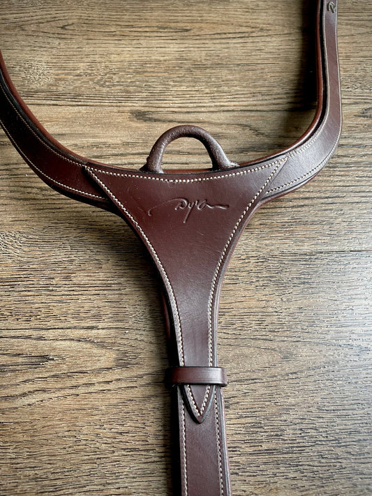 Dy’on long bridge breastplate
