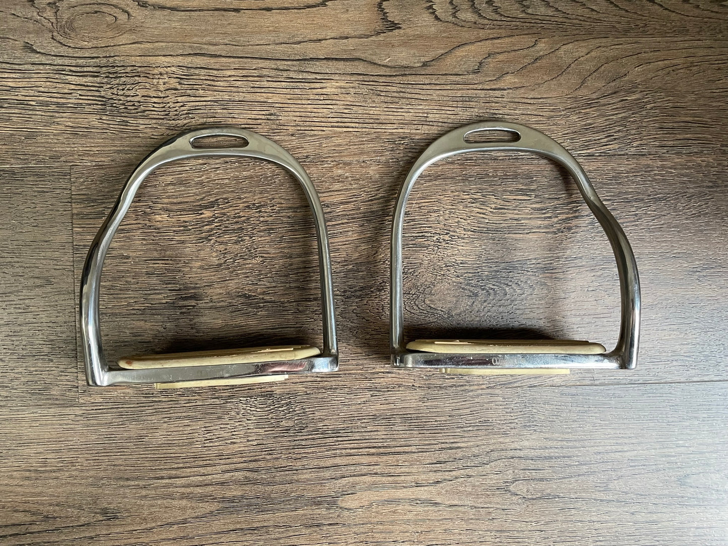 Étriers sécuritaires en “S”