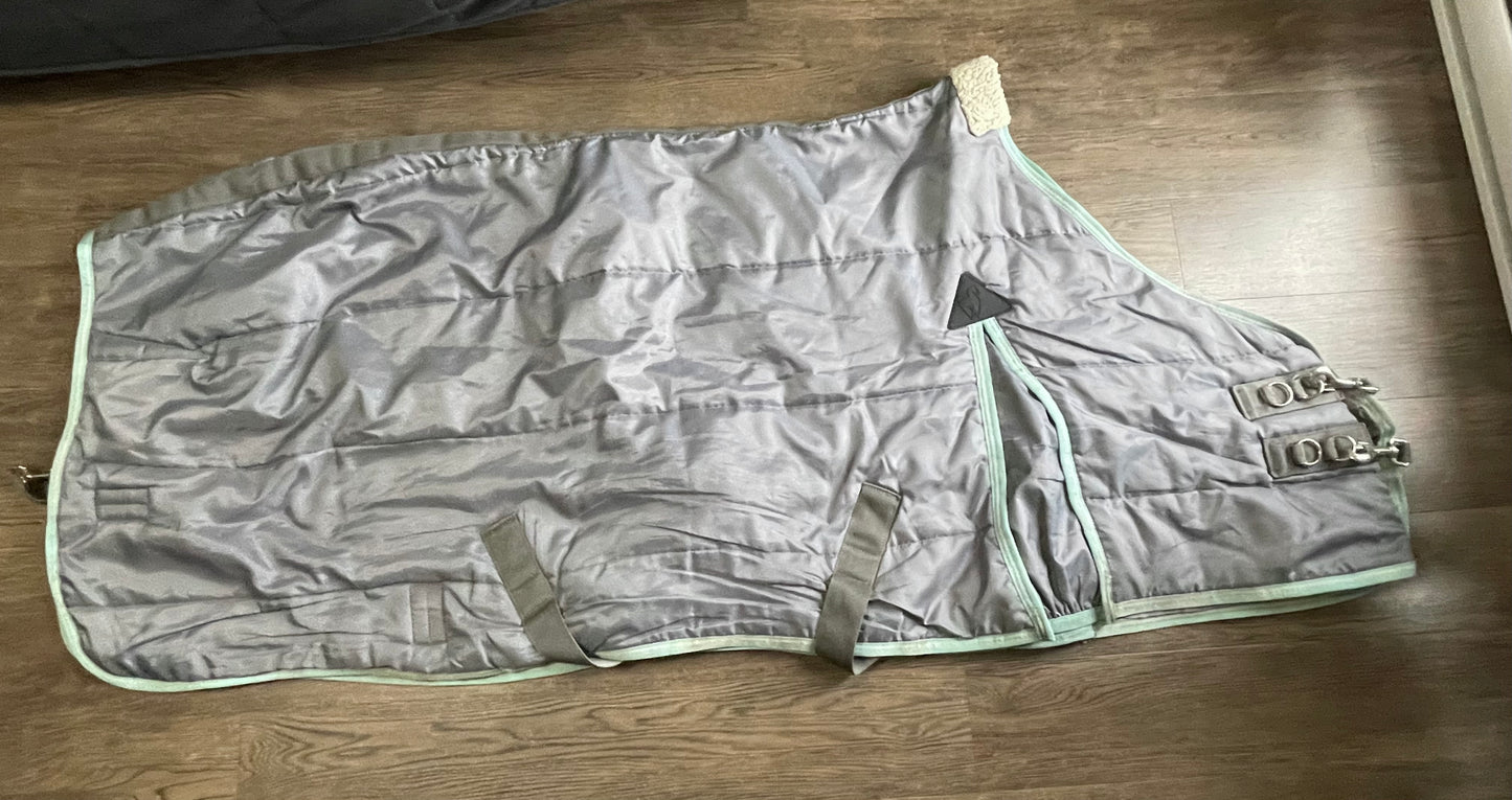 Couverture d’écurie 100g /69po