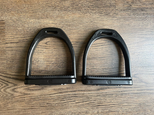 Étriers composite noirs 4.5"